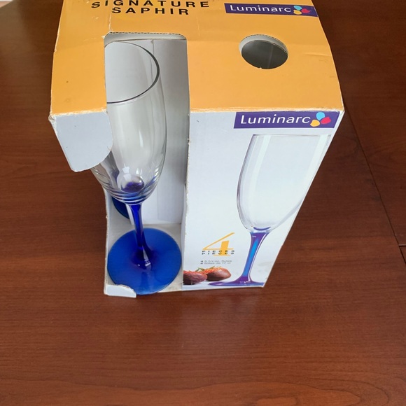 Blue Stem Champagne Glasses - Set of 4 - Picture 6 of 8